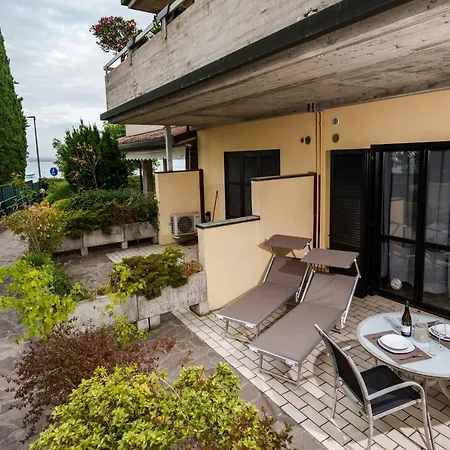 Primea Apartamento Sirmione